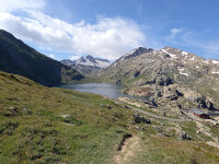 Le Lac Bramant avec le pic de l'étendard